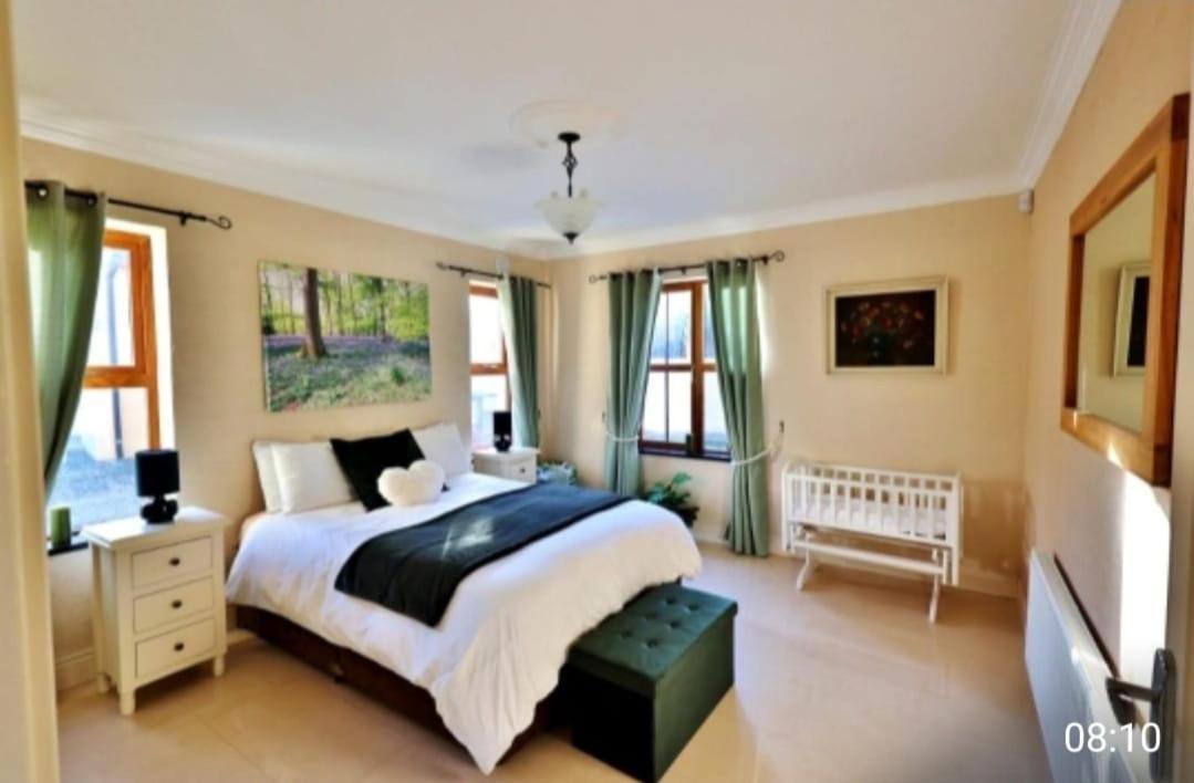 The Cliffs Of Moher Holiday House Дулин Екстериор снимка