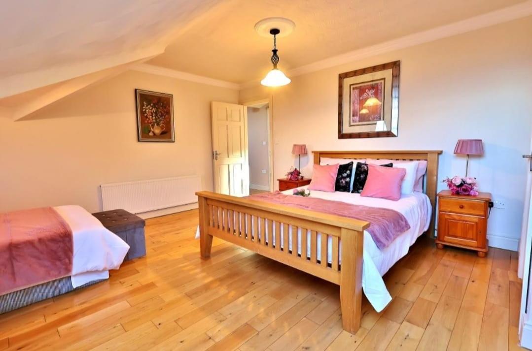 The Cliffs Of Moher Holiday House Дулин Екстериор снимка