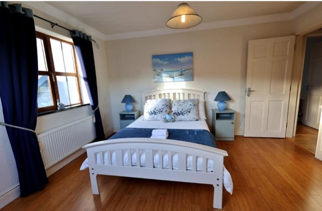 The Cliffs Of Moher Holiday House Дулин Екстериор снимка