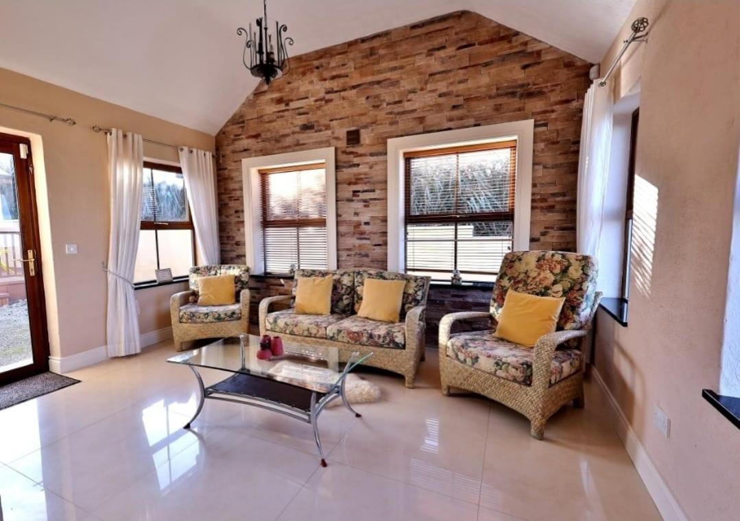 The Cliffs Of Moher Holiday House Дулин Екстериор снимка